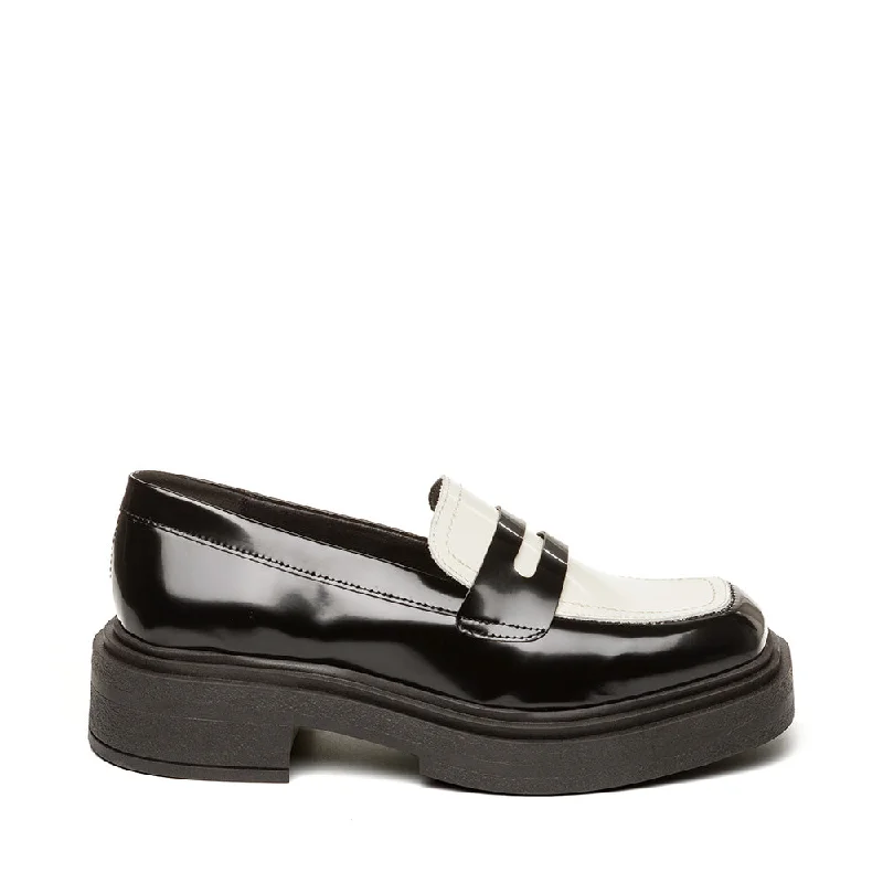 Shock - Absorbing Women's Loafers in Gray for Active LifestylesCharley Flat Shoe BLACK/OFF WHITE