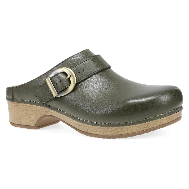 Vegan - Friendly Women's Sneakers Made from Recycled Materials for an Eco - Conscious ChoiceWomen's Baylor Clog - Ivy Calf