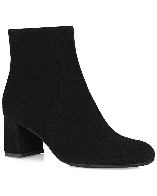 Women's Knee - High Leather Riding Boots in Black for a Classic Equestrian LookLa Canadienne Bratford Suede Boot