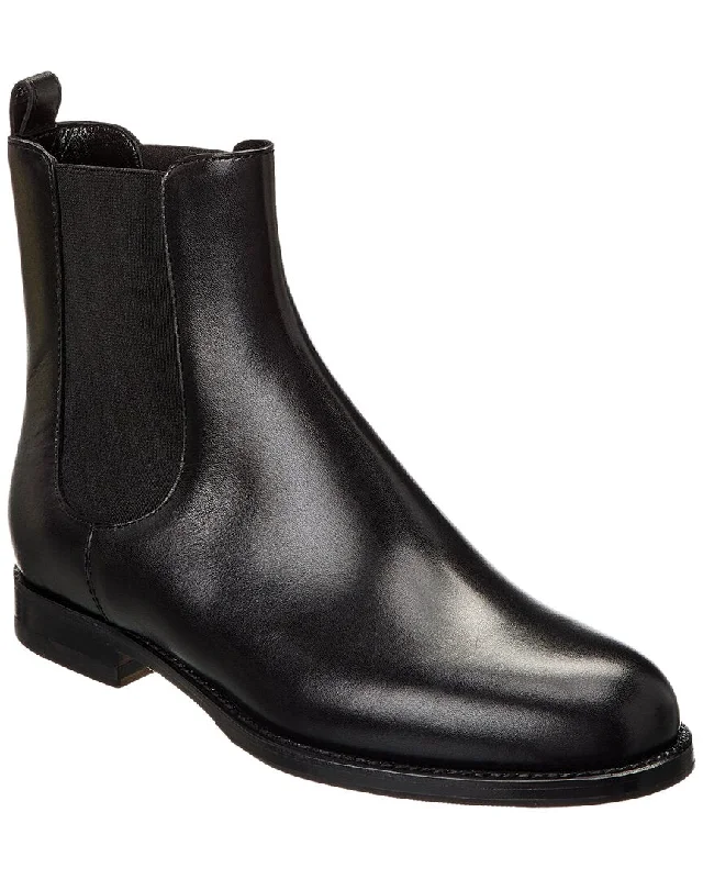 Women's Chunky - Heeled Chelsea Boots in Gray for a Casual and Trendy Everyday LookManolo Blahnik Chelsa 25 Leather Boot