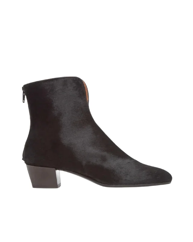 Women's Platform Chelsea Boots in Black for a Modern and Fashion - Forward AppearanceWomen's Celia Bootie In Black